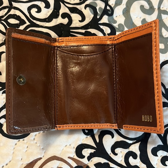 HOBO Mini Dusty Coral Leather Wallet - Picture 6 of 7